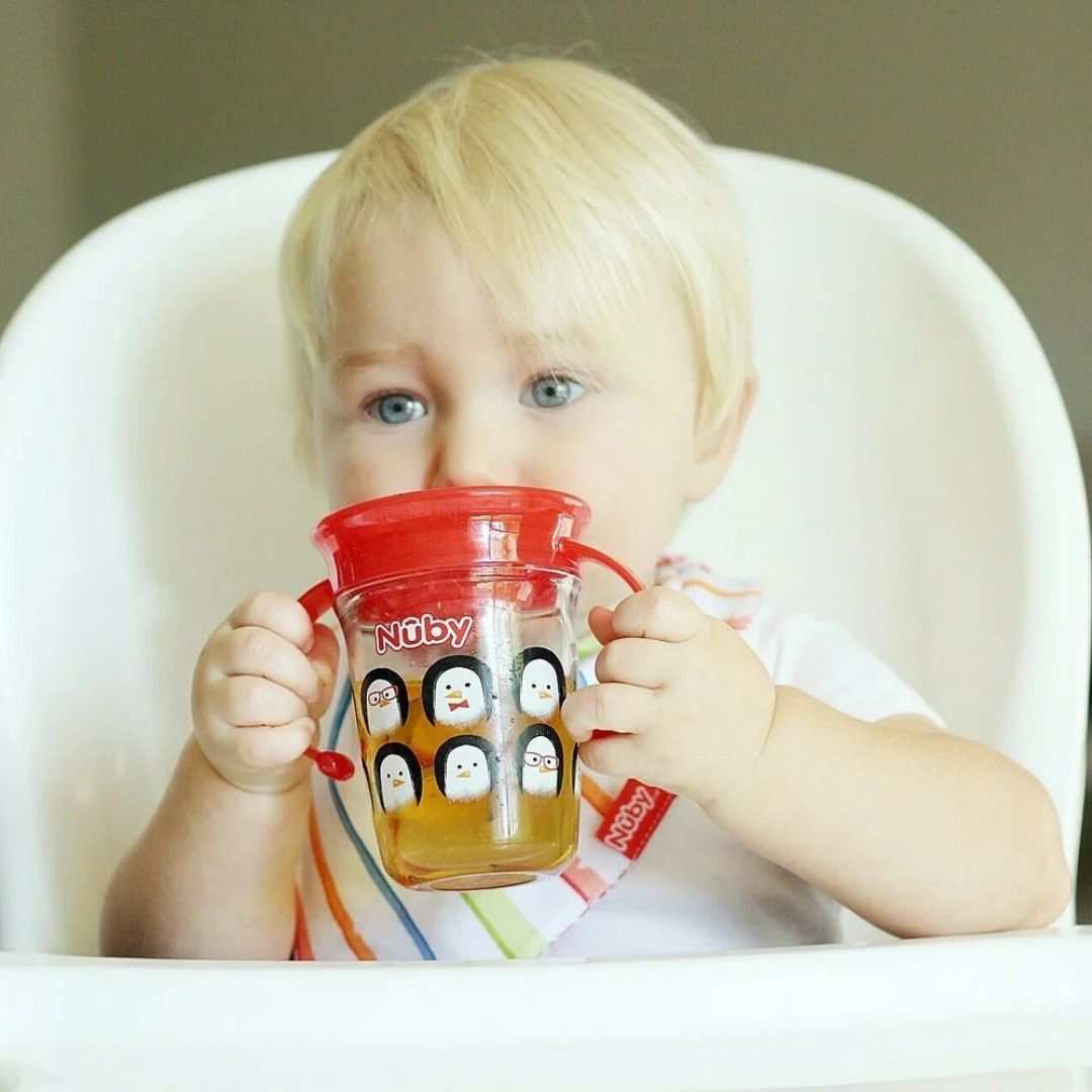 Nuby 360 Wonder Cup with Hygiene Lid - Penguin