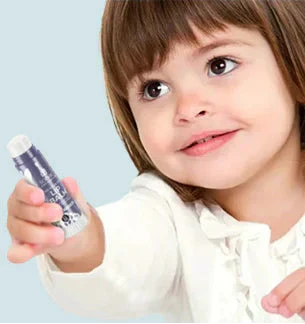 Bio-Sourced Lip Balm (SPF 15) | Sophie La Girafe Babycare