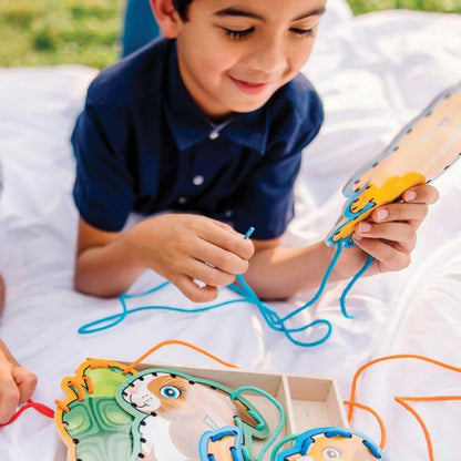 Lace & Trace-Pets| Melissa & Doug